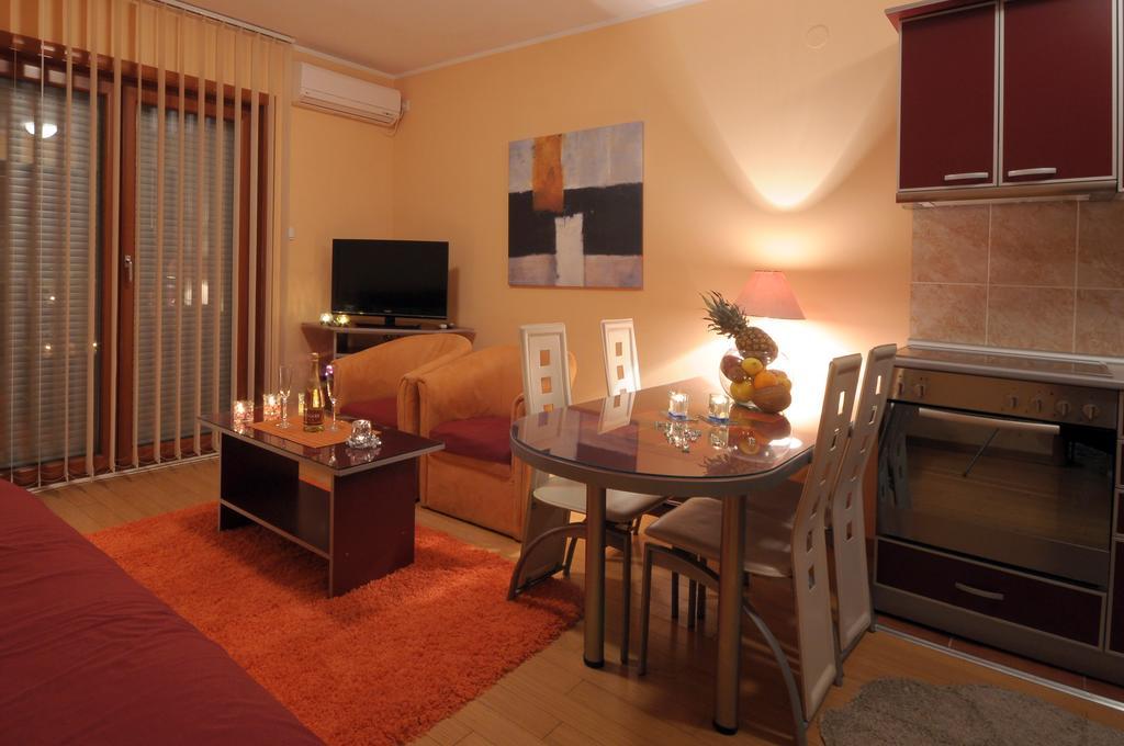 Iwa Centar Apartments & Wellness Vrnjačka Banja Exterior foto